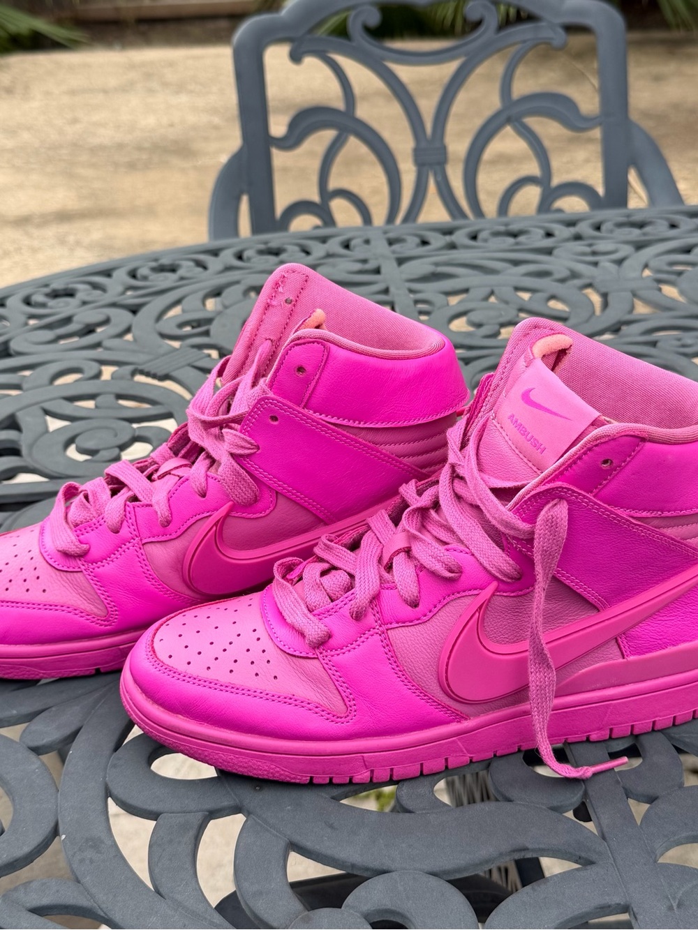 AMBUSH x Nike Dunk High ‘Cosmic Fuchsia’
WORN ONCE
Without Box
Size US 8